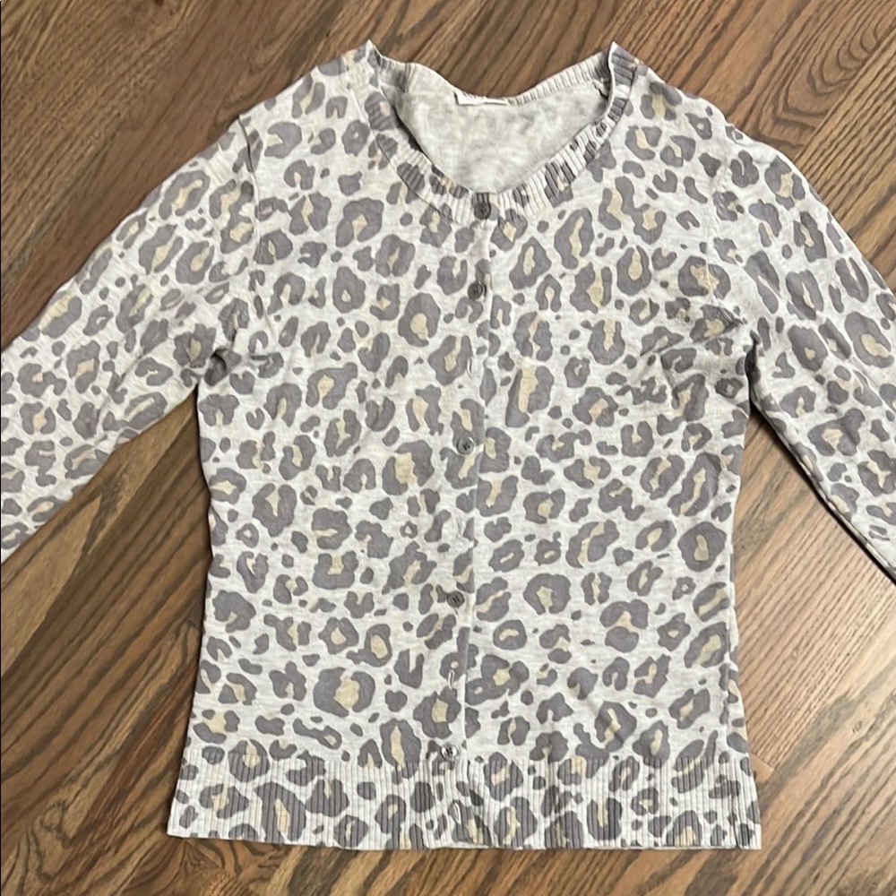 Gap Leopard Print cardigan Long Sleeve sweater Medium